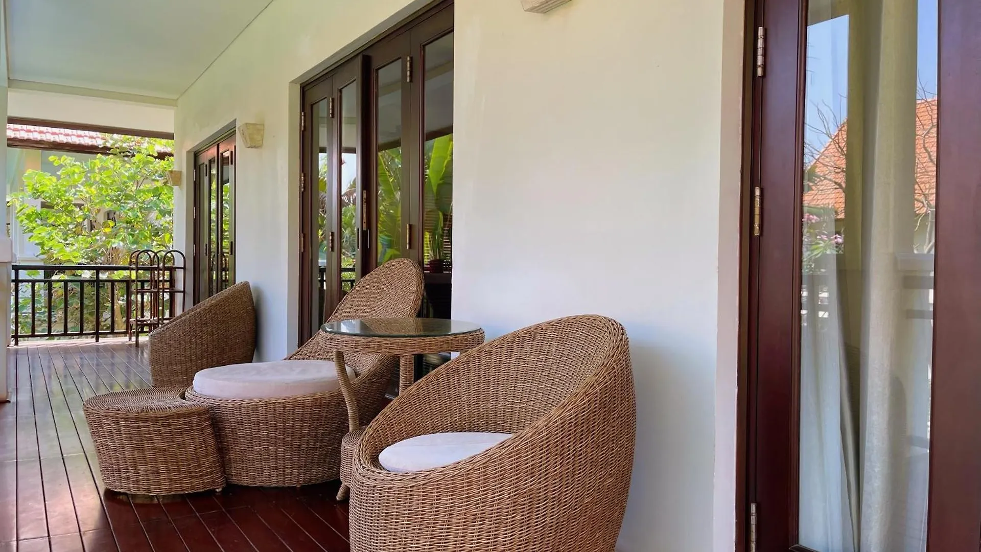 Tropical Pool Villas Da Nang